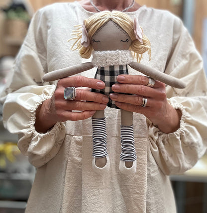 Ebook: Sewing Rag Dolls - A comprehensive beginner's guide